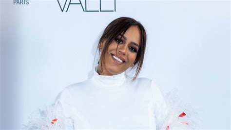 amel bent robe dolce gabbana